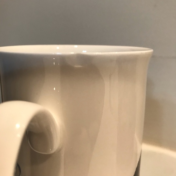 Pair of tea/coffee cups Kitten 1 has small chip - Picture 5 of 5